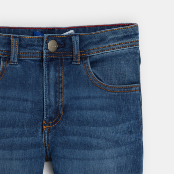 بنطلون جينز بقصة واسعة ومتين جدًا، باللون الأزرق للأولاد